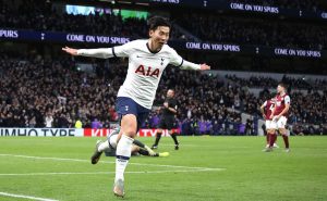 Tottenham'ın Güney Koreli yıldızı Heung Min Son'un Brunlye'e attığı gol, FIFA 2020 Yılın Golü seçildi. 