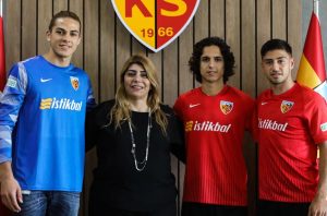 Kayserispor; Doğan Alemdar, Nurettin Korkmaz ve Emre Demir ile sözleşme uzattı.