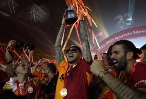 Galatasaray, şampiyonluk kutlaması, kupa, Mauro Icardi