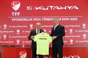 TFF Başkanı Mehmet Büyükekşi ve NG Kütahya Seramik Yönetim Kurulu Başkanı Erkan Güral 