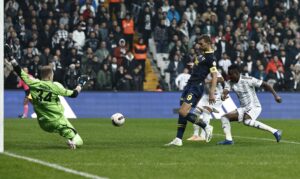 Fenerbahçe, Beşiktaş, Edin Dzeko