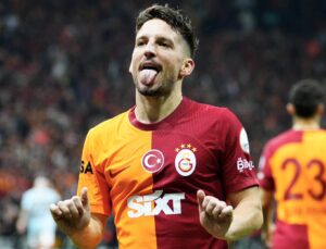 Galatasaray sevinç, Mertens